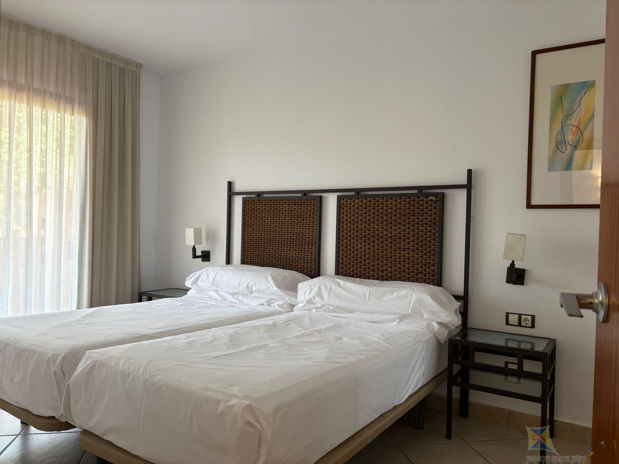 For sale of apartment in Estepona