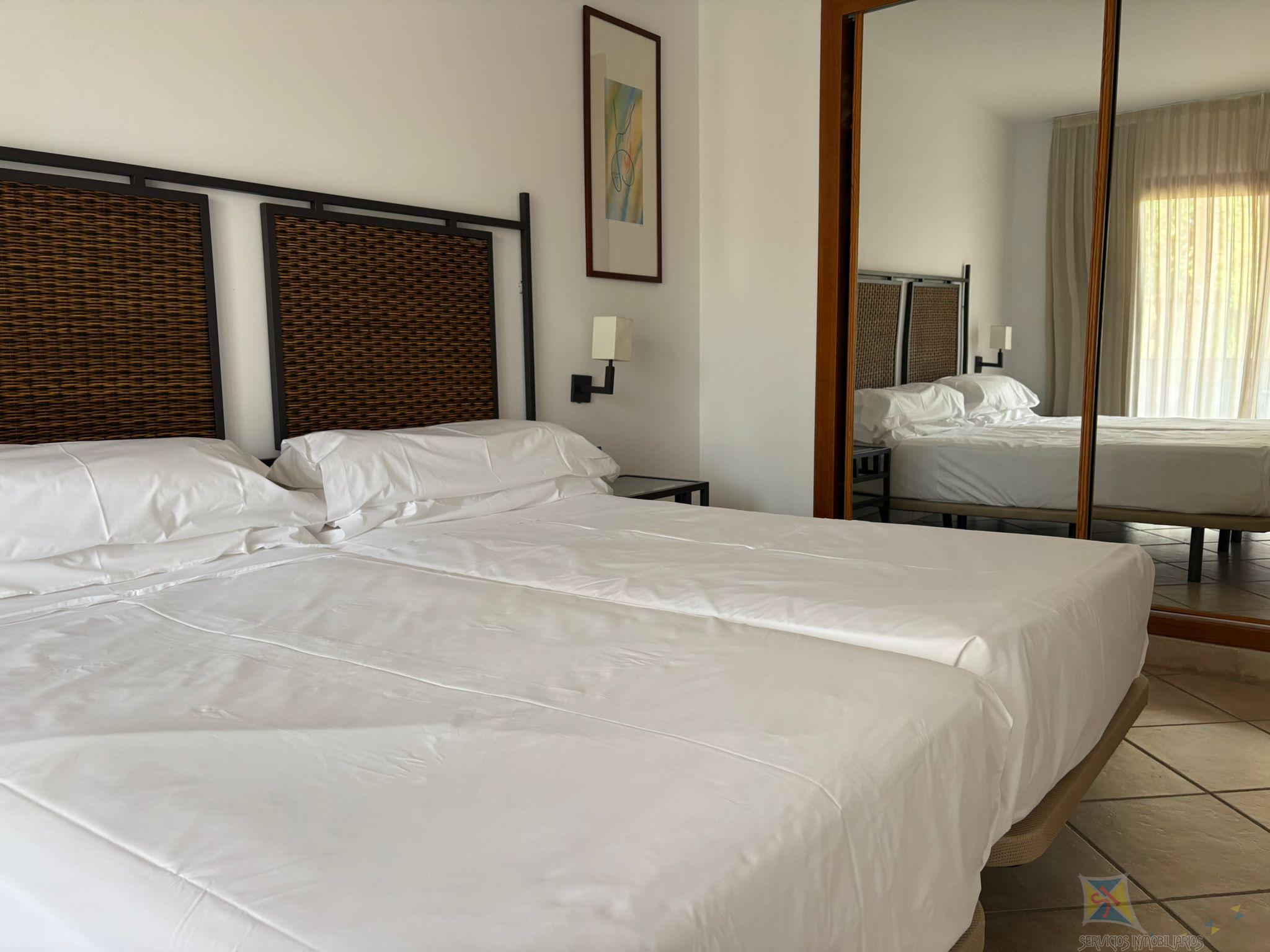 For sale of apartment in Estepona