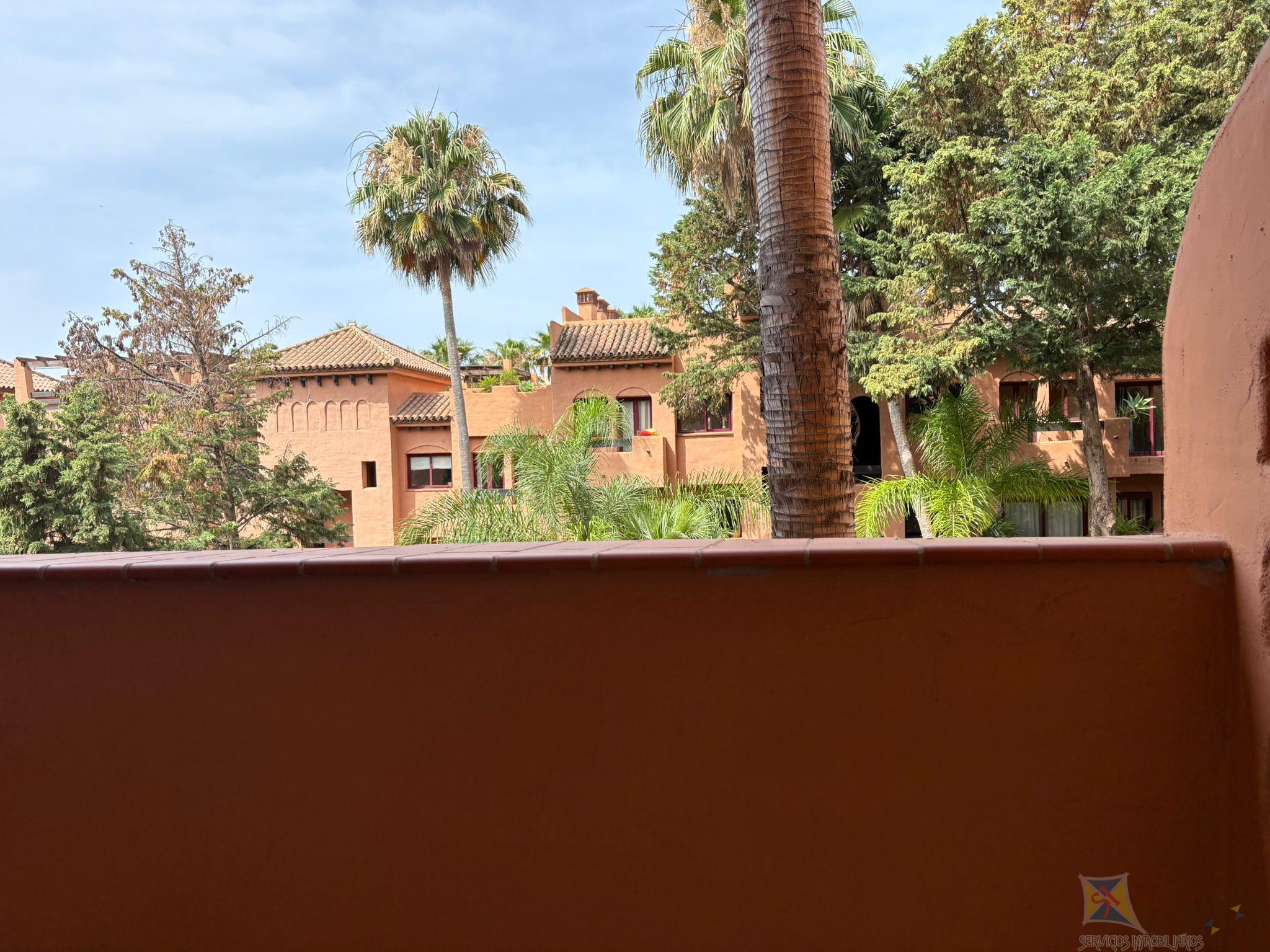 For sale of apartment in Estepona
