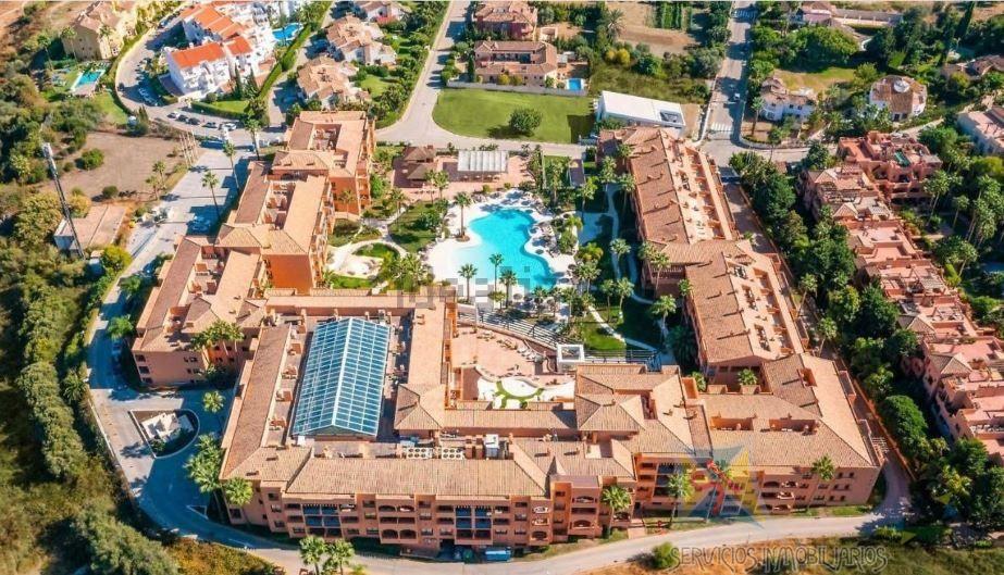 For sale of flat in Benahavís