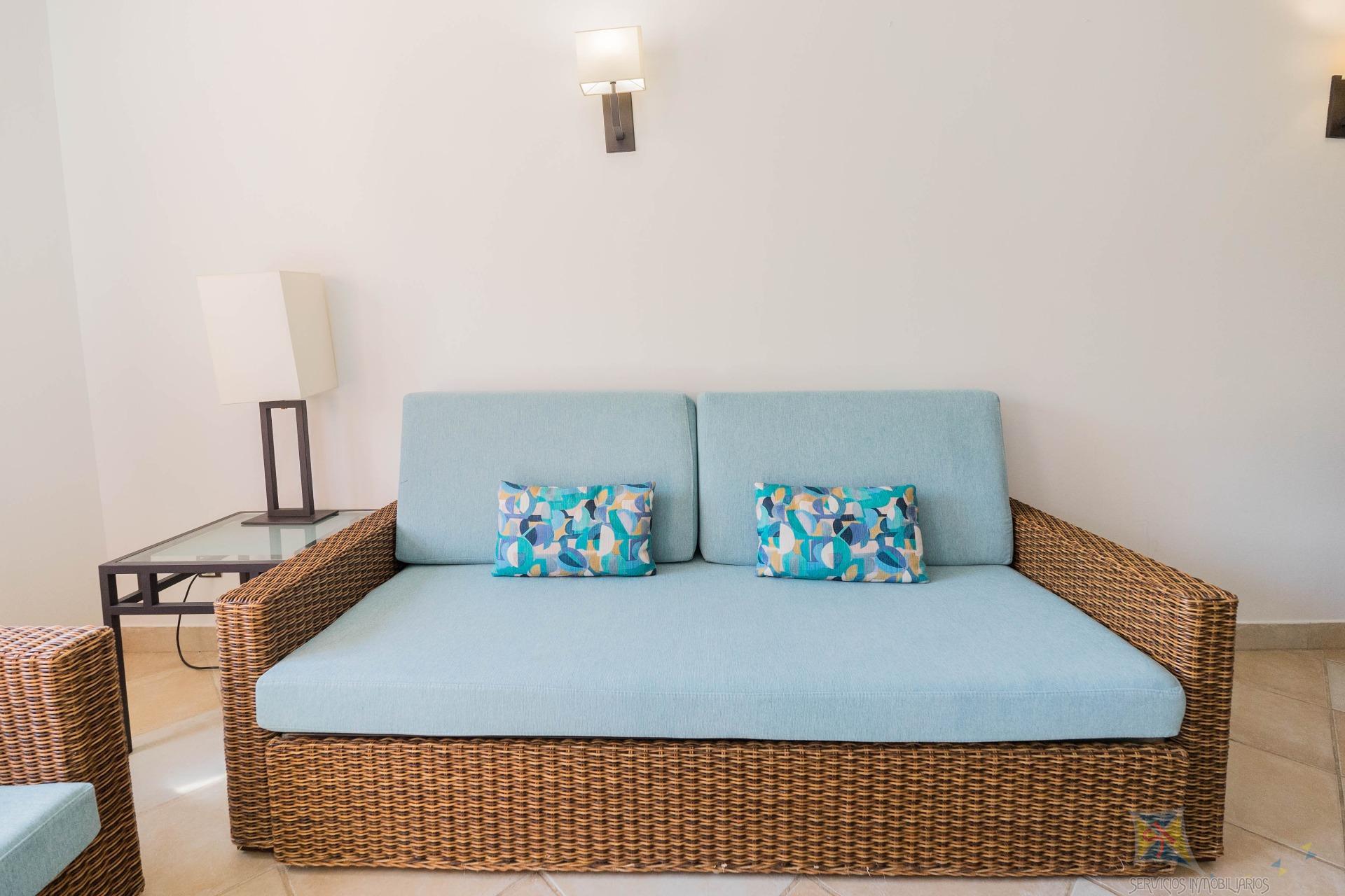 For sale of flat in Benahavís