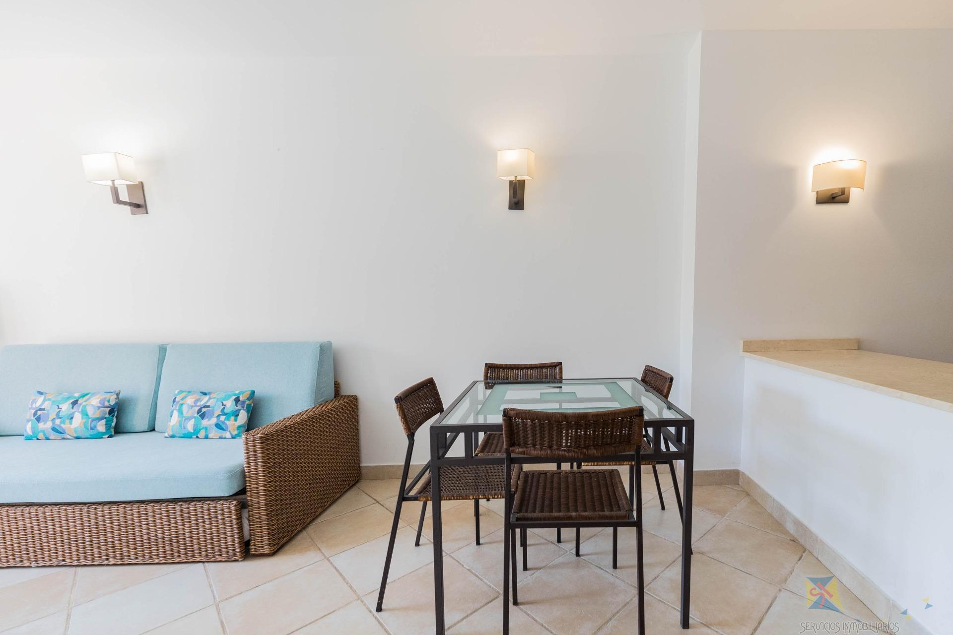 For sale of flat in Benahavís