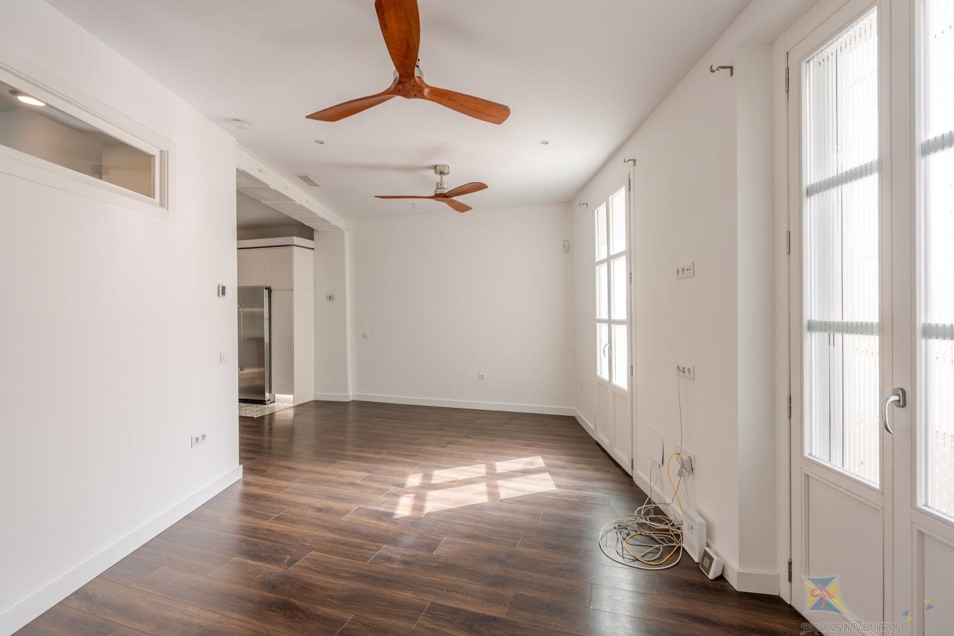 For sale of flat in Cadiz