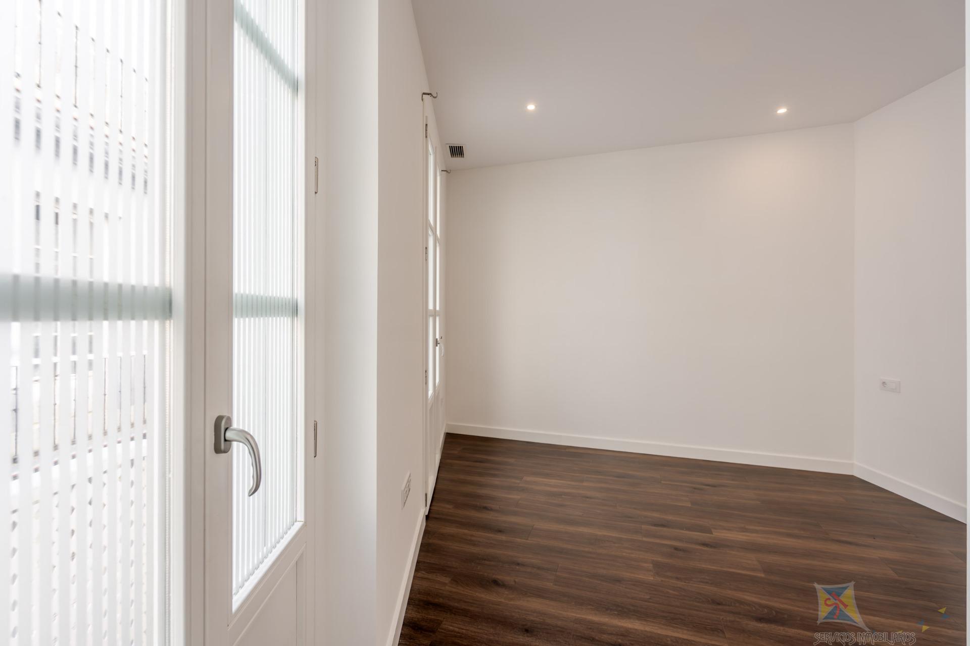For sale of flat in Cadiz