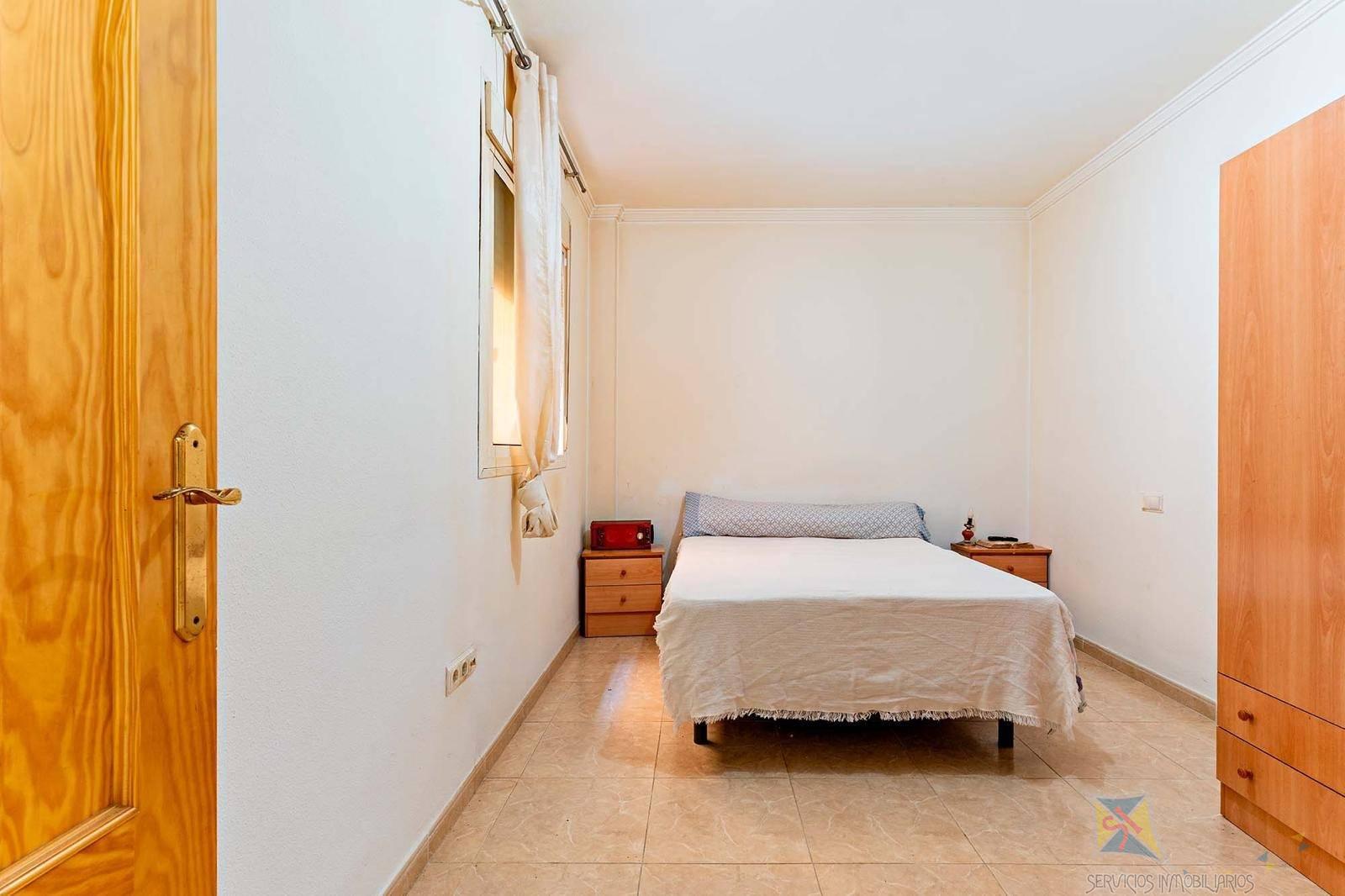 For sale of ground floor in Roquetas de Mar