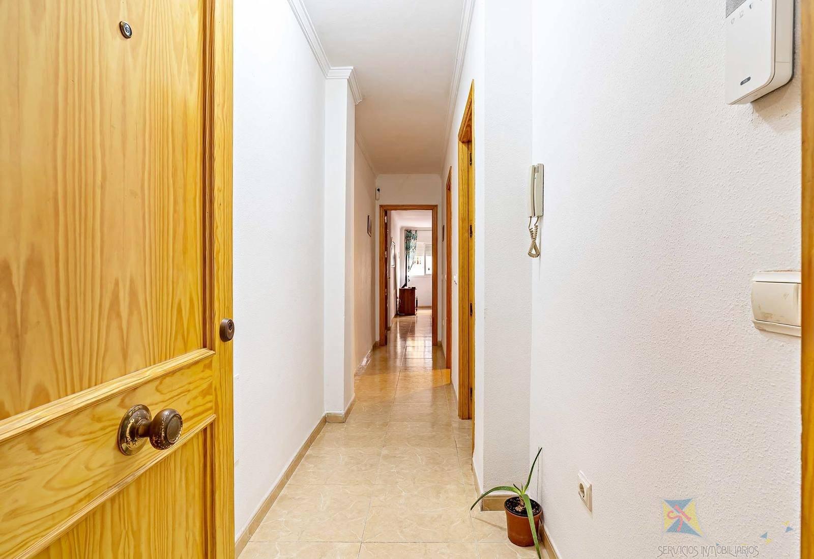 For sale of ground floor in Roquetas de Mar