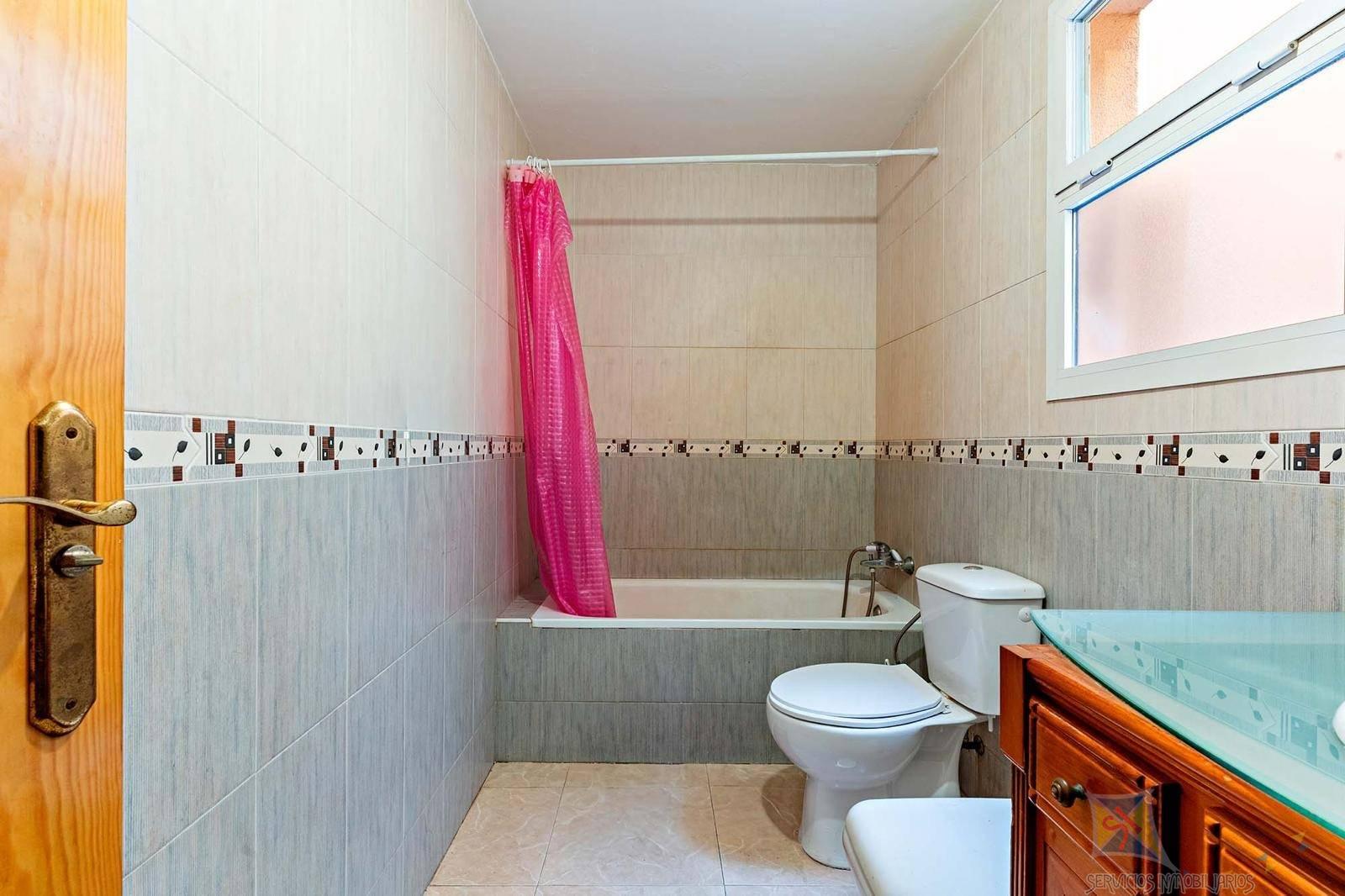 For sale of ground floor in Roquetas de Mar