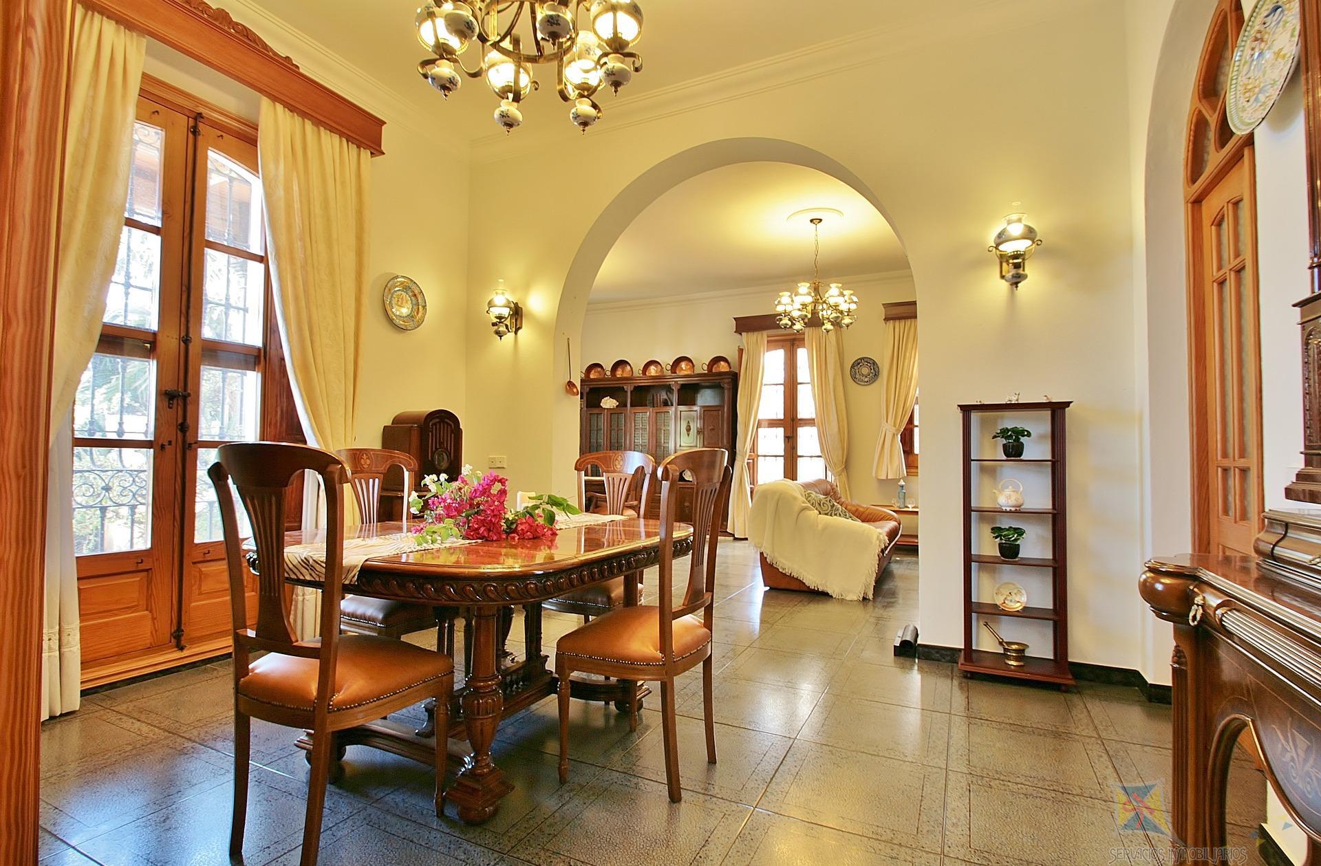 Venta de villa en Níjar