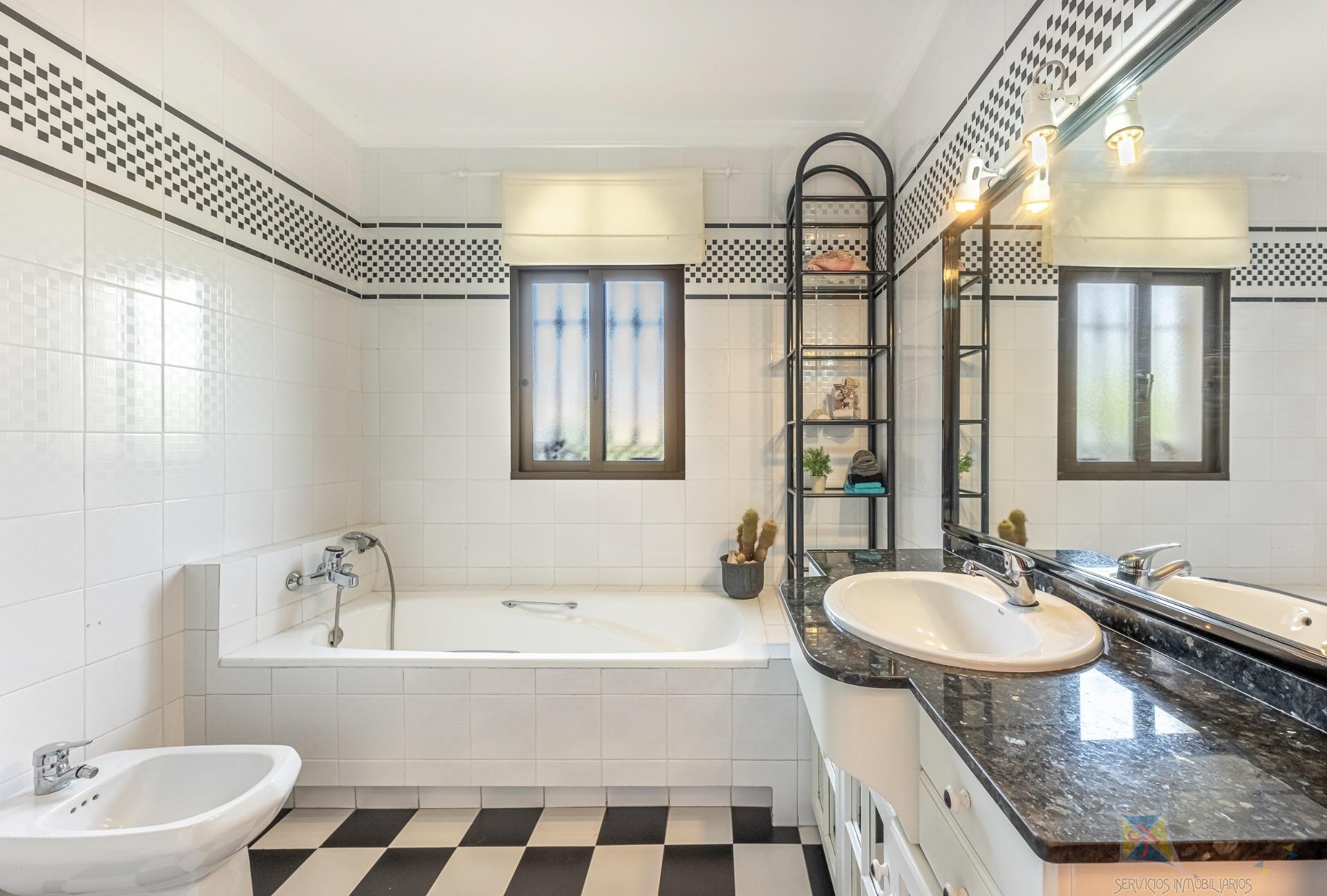 For sale of apartment in Mijas
