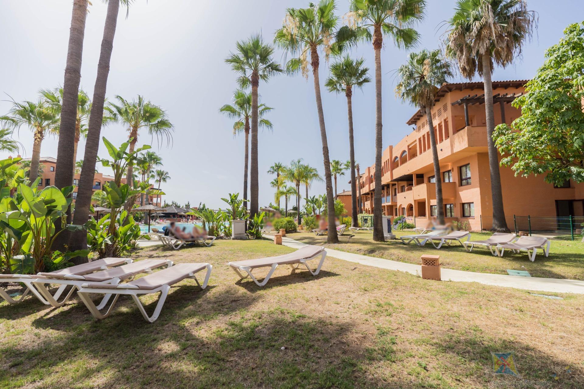 For sale of flat in Benahavís