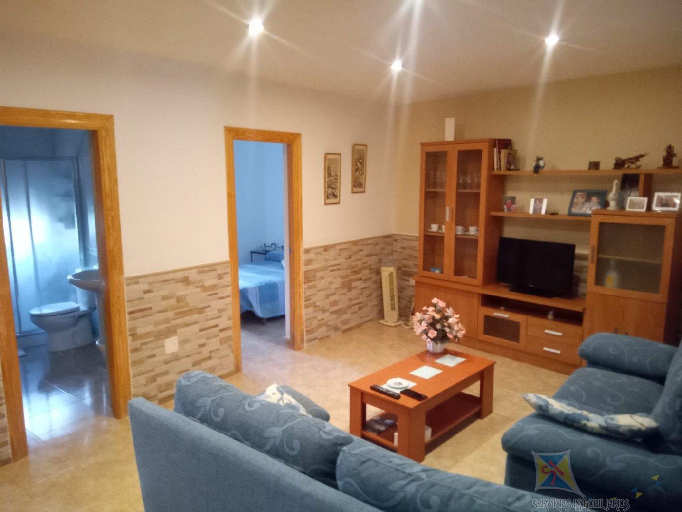 For sale of house in Fondon