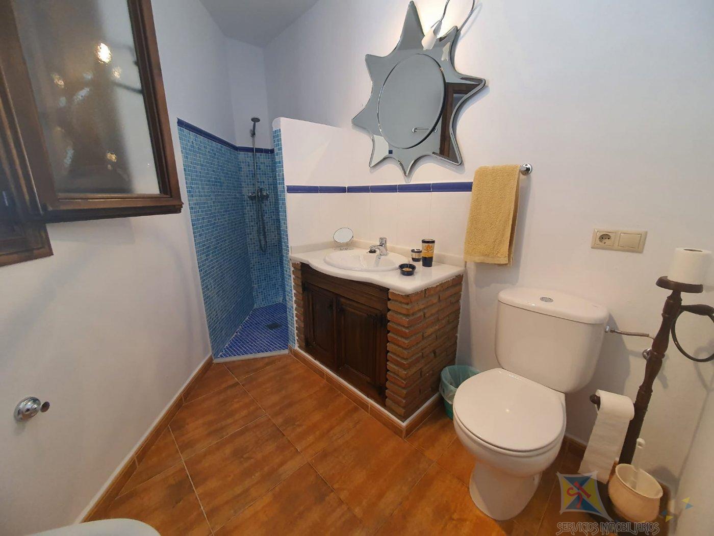 For sale of house in Fondon