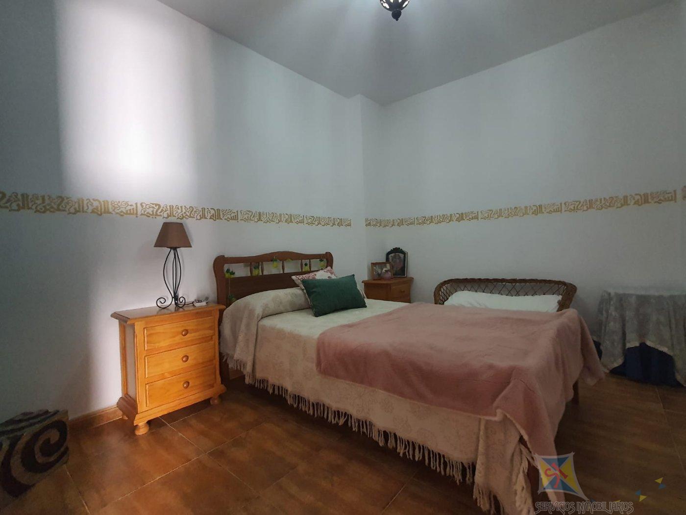 For sale of house in Fondon