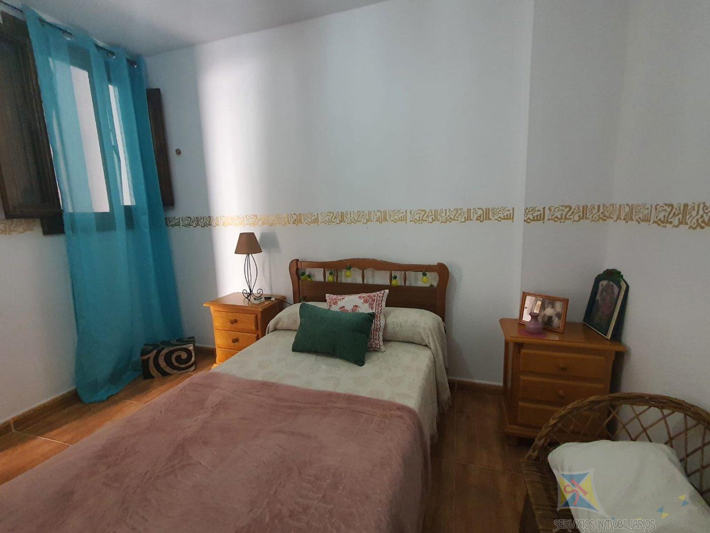 For sale of house in Fondon