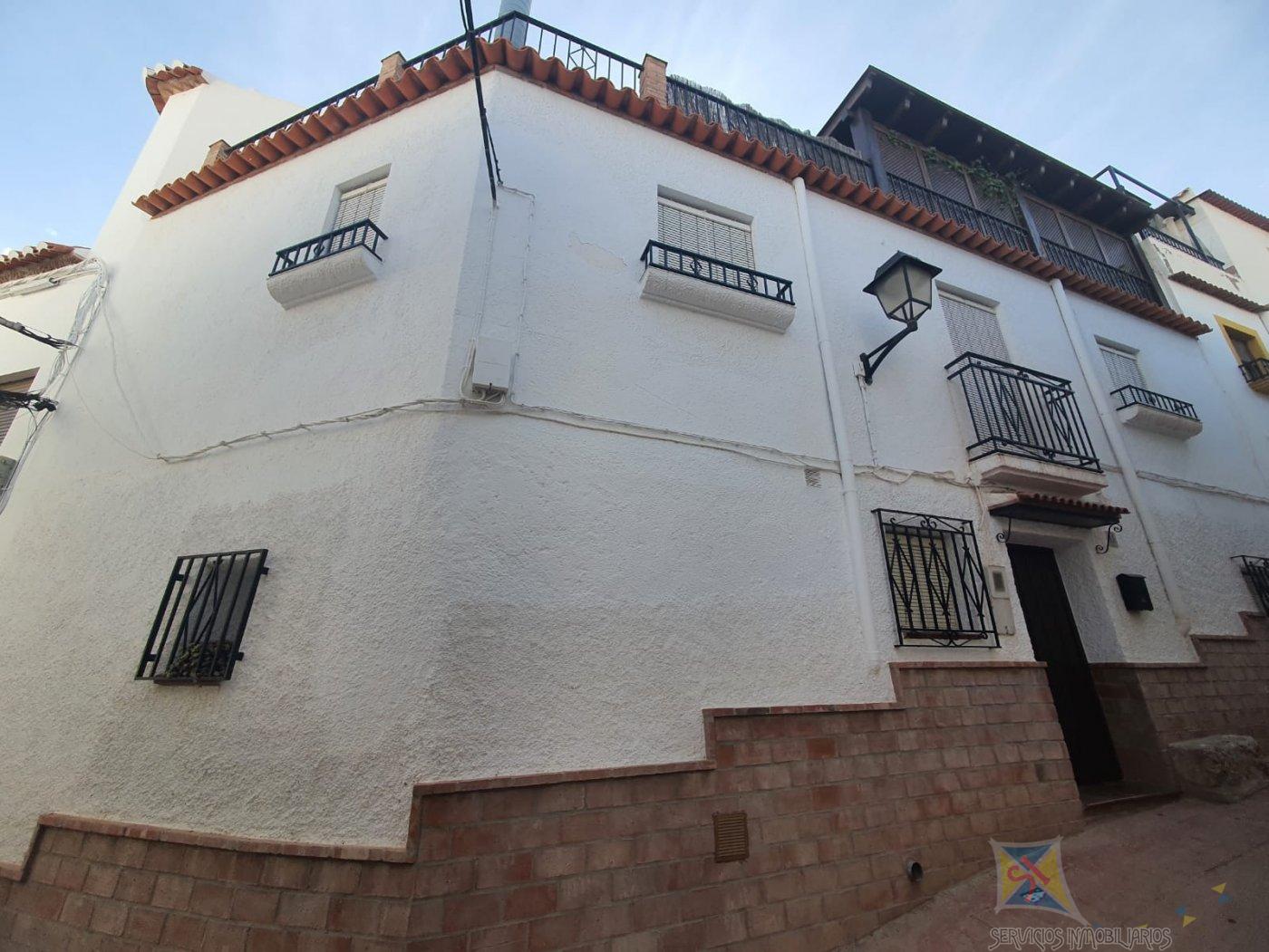 For sale of house in Fondon