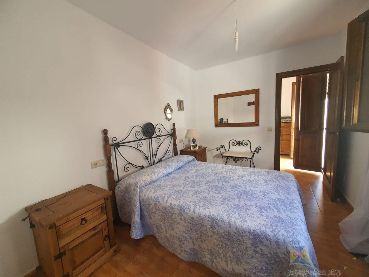 For sale of house in Fondon