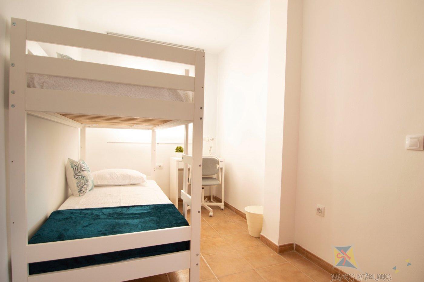 For sale of flat in Láujar de Andarax