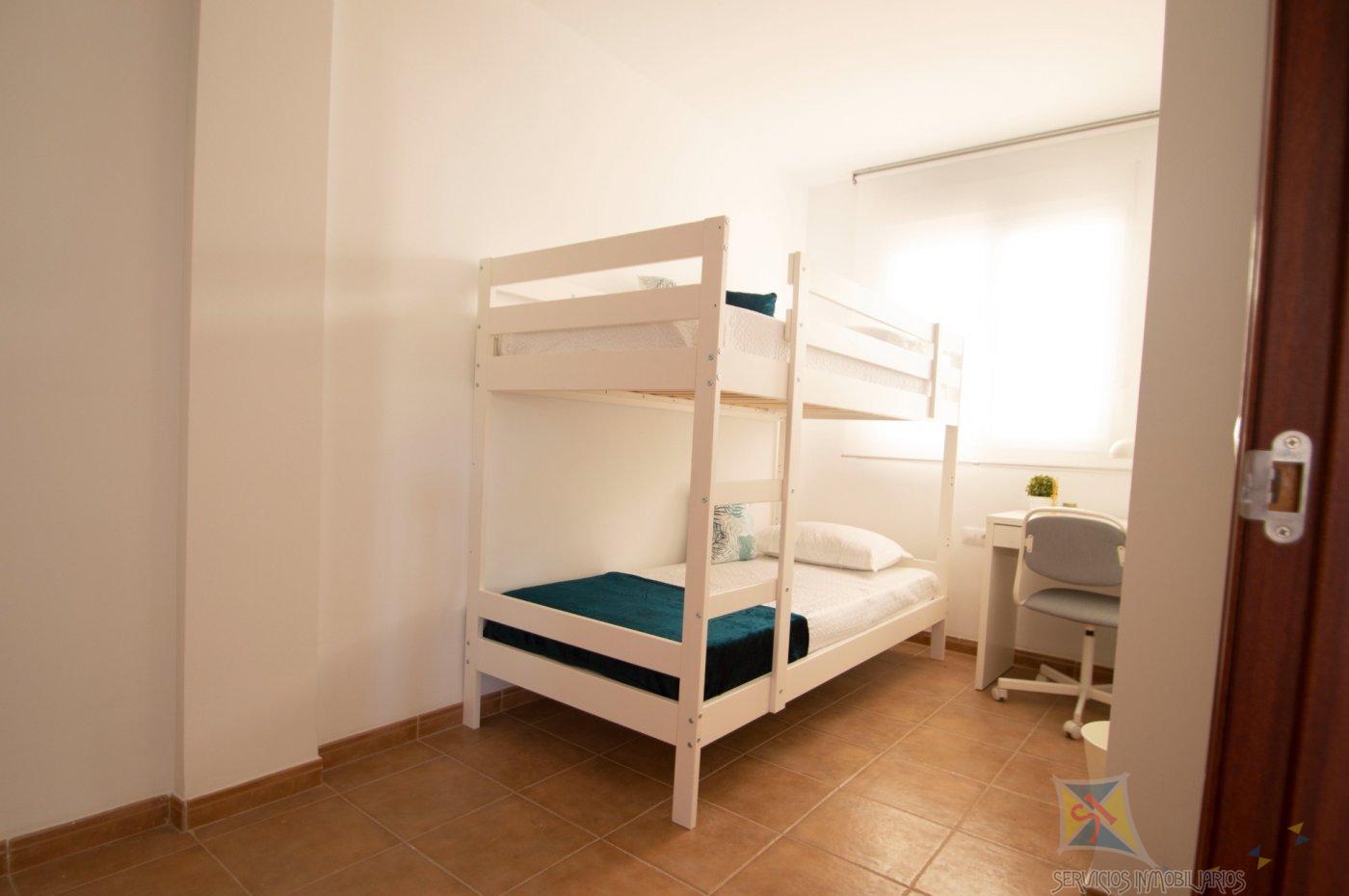For sale of flat in Láujar de Andarax