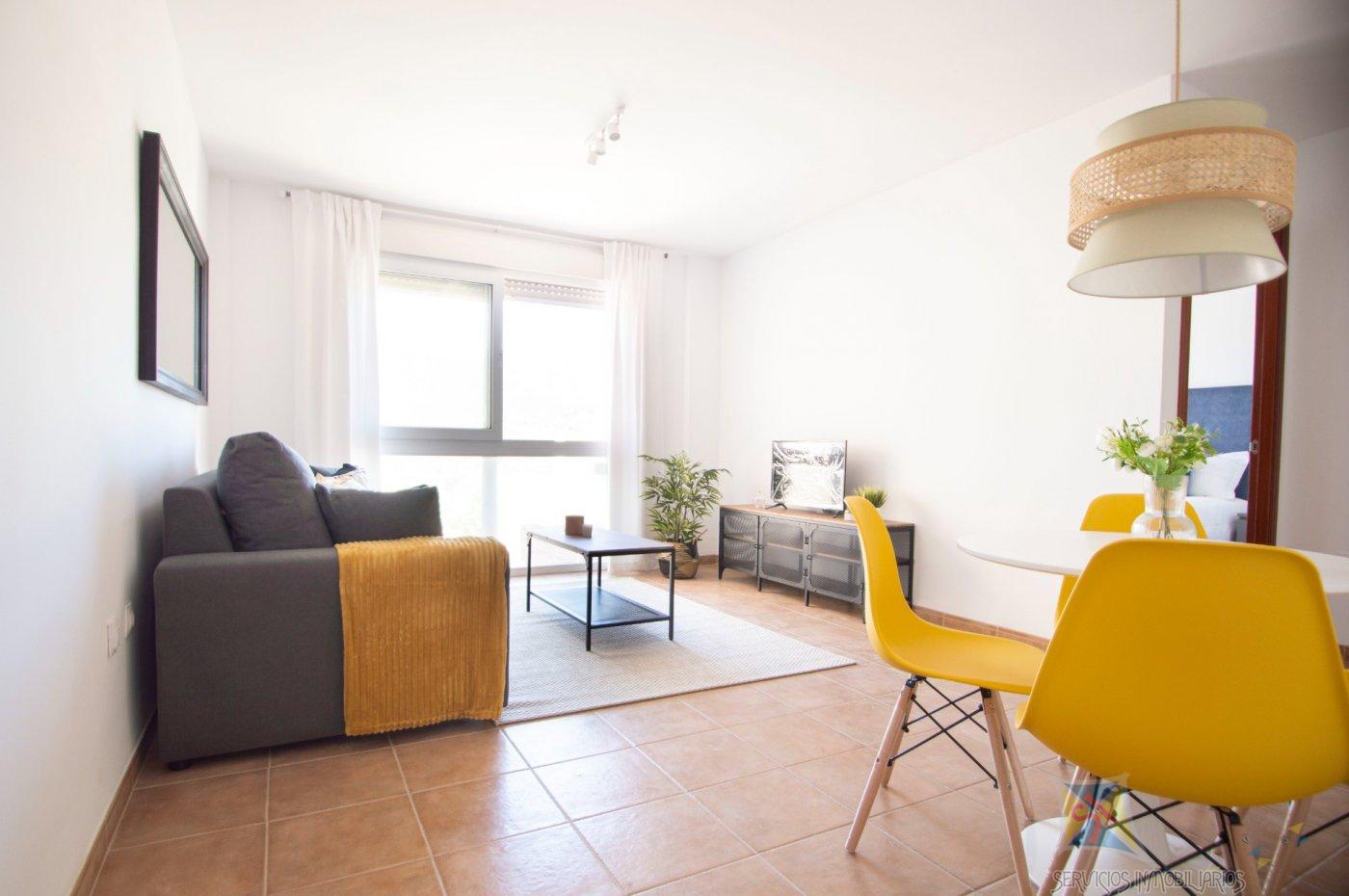 For sale of flat in Láujar de Andarax