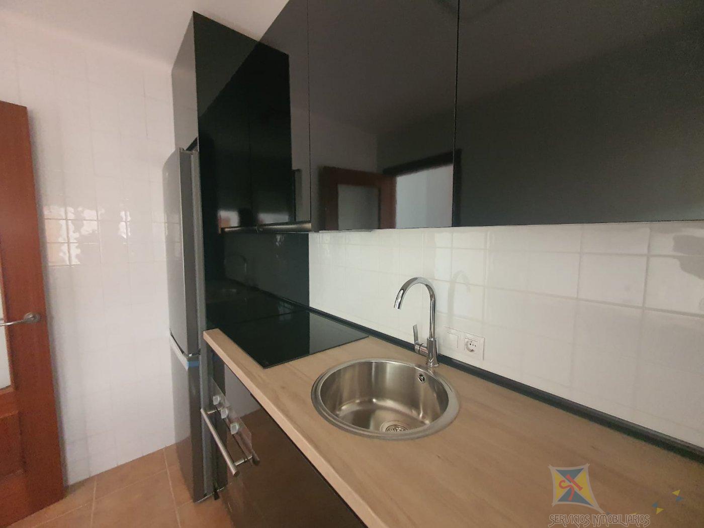 For sale of flat in Láujar de Andarax