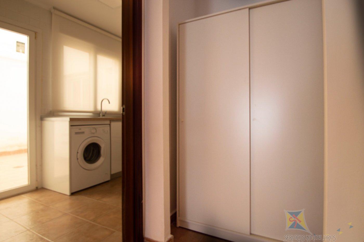 For sale of flat in Láujar de Andarax