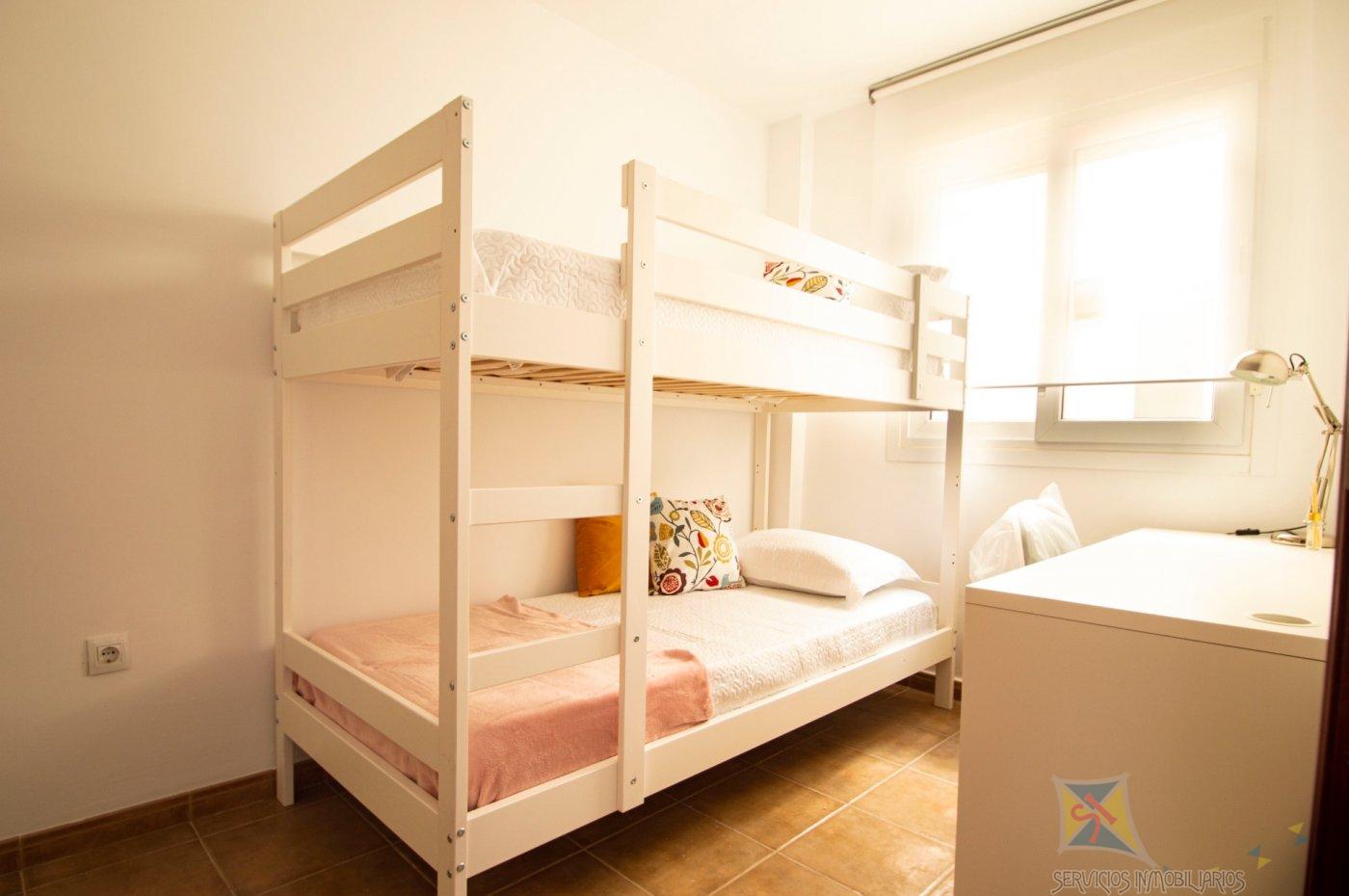 For sale of flat in Láujar de Andarax