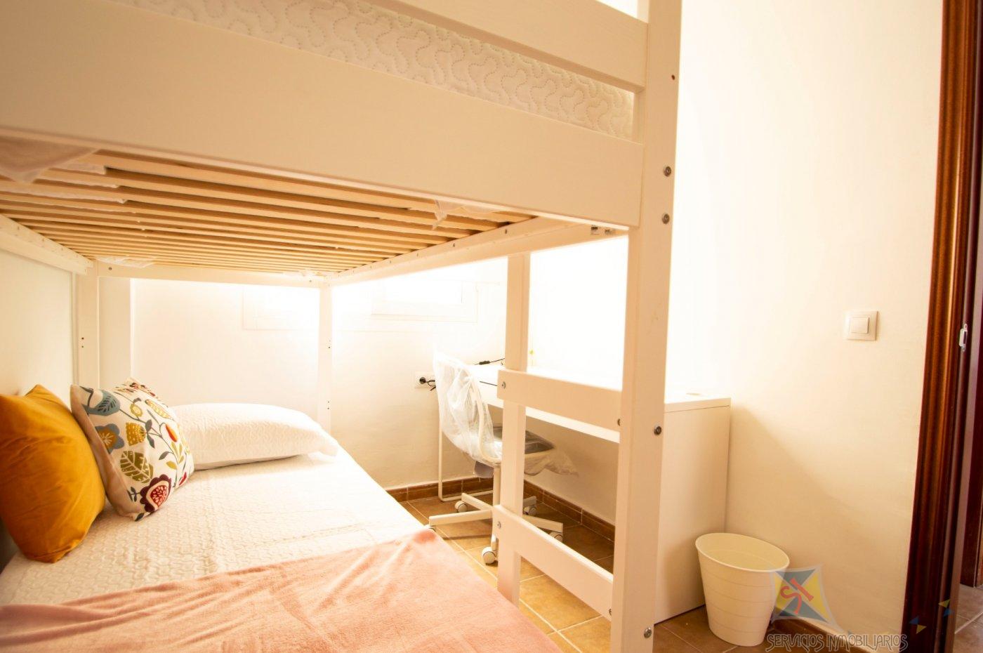 For sale of flat in Láujar de Andarax