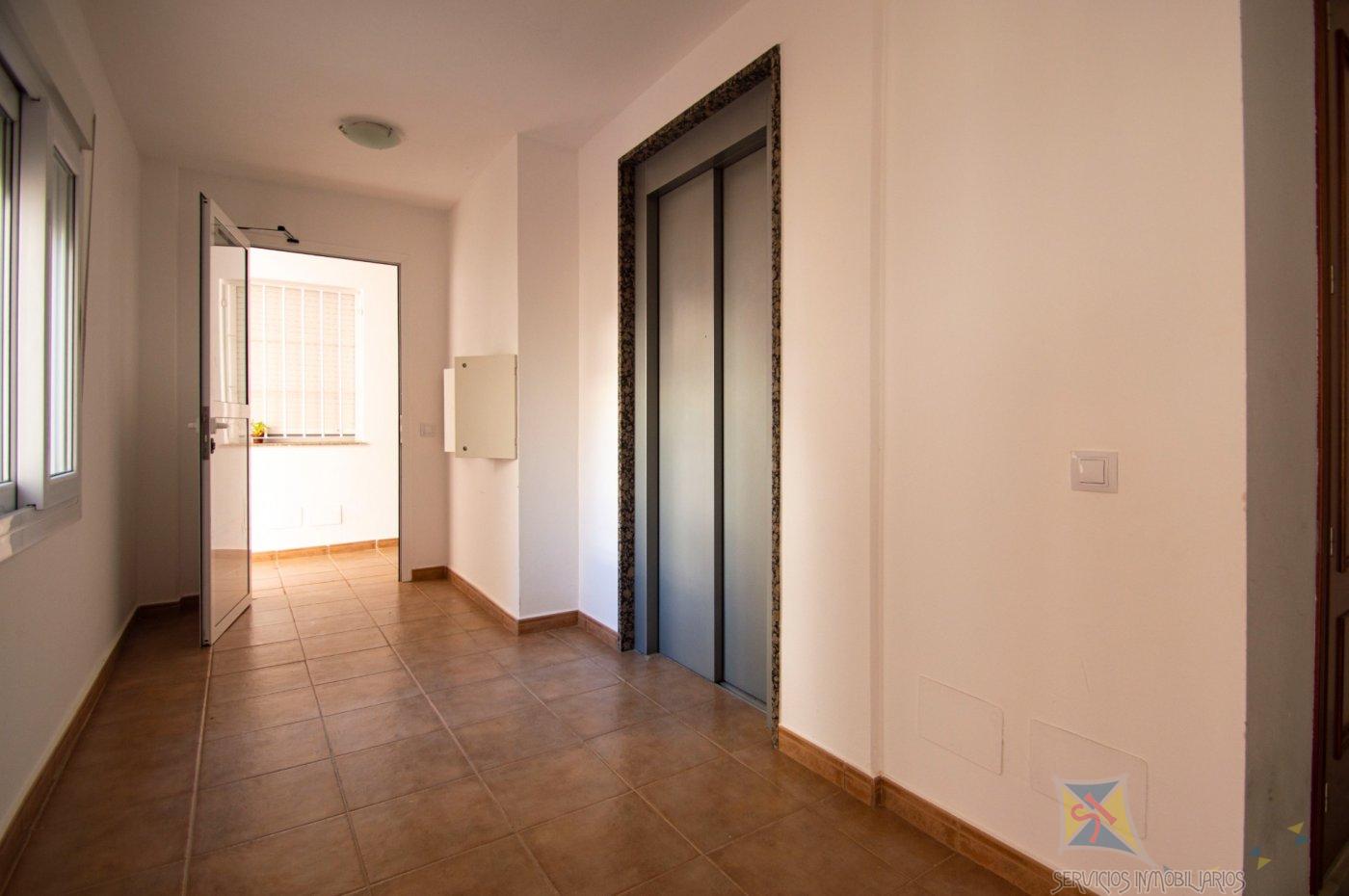 For sale of flat in Láujar de Andarax
