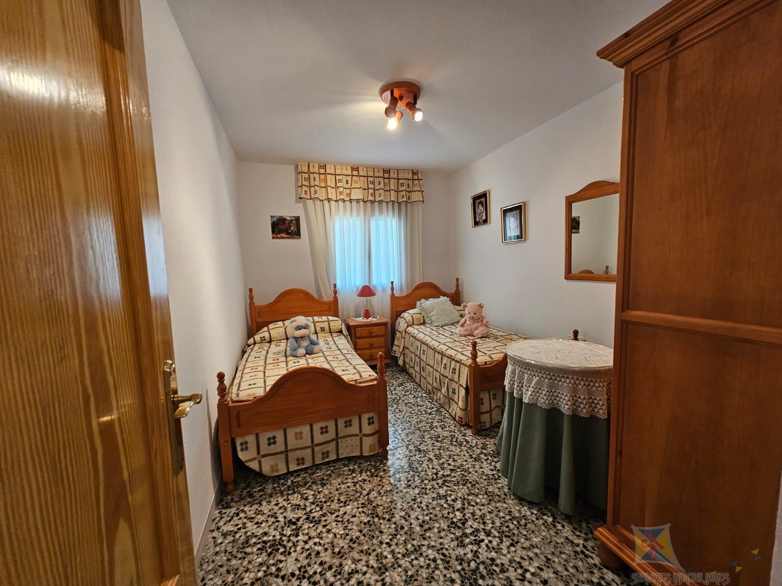 For sale of flat in Paterna del Rio