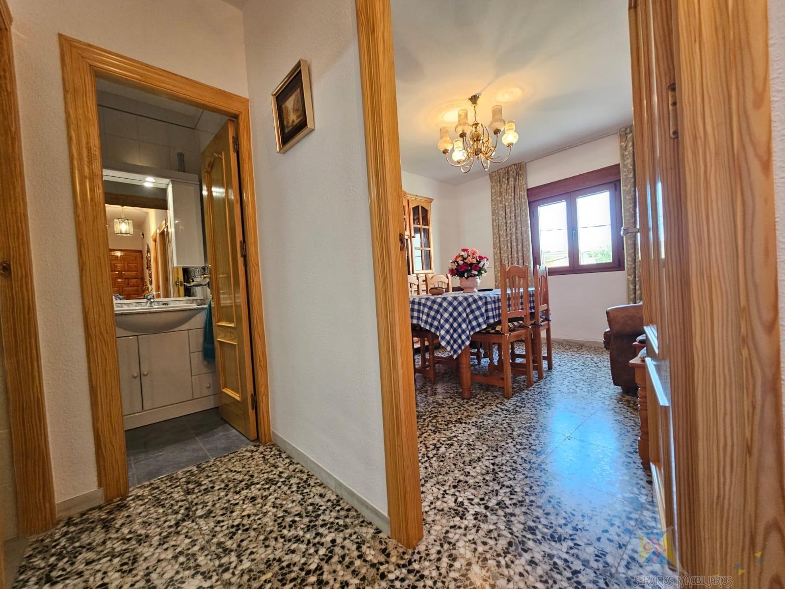 For sale of flat in Paterna del Rio