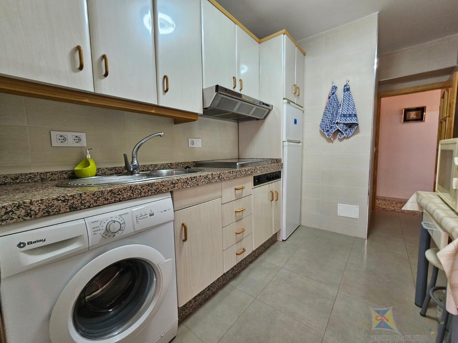For sale of flat in Paterna del Rio