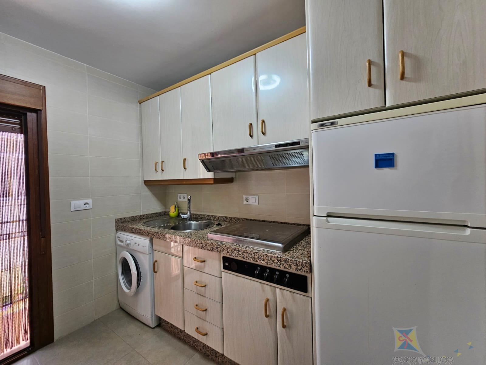 For sale of flat in Paterna del Rio