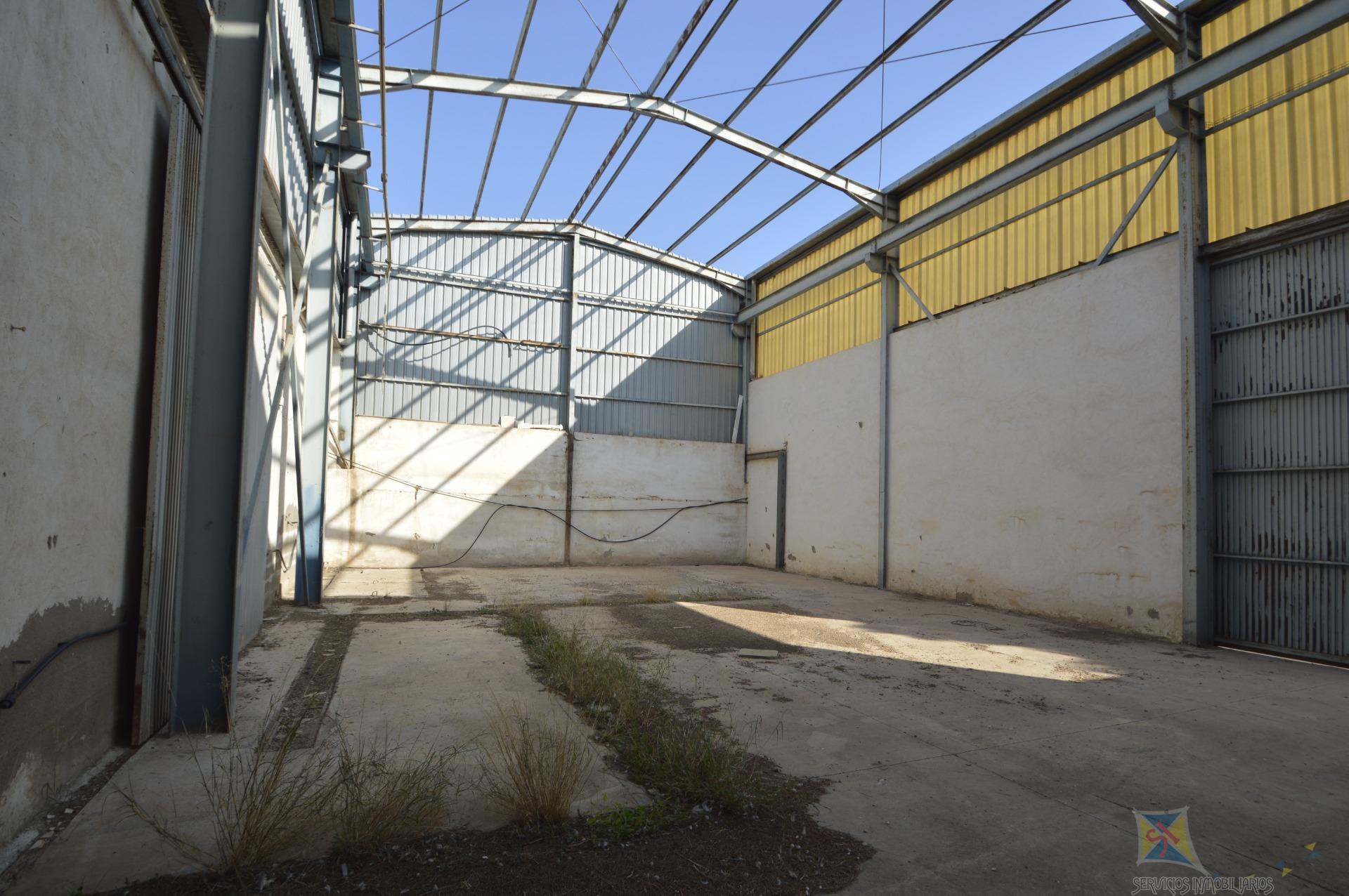 For sale of industrial plant/warehouse in La Mojonera