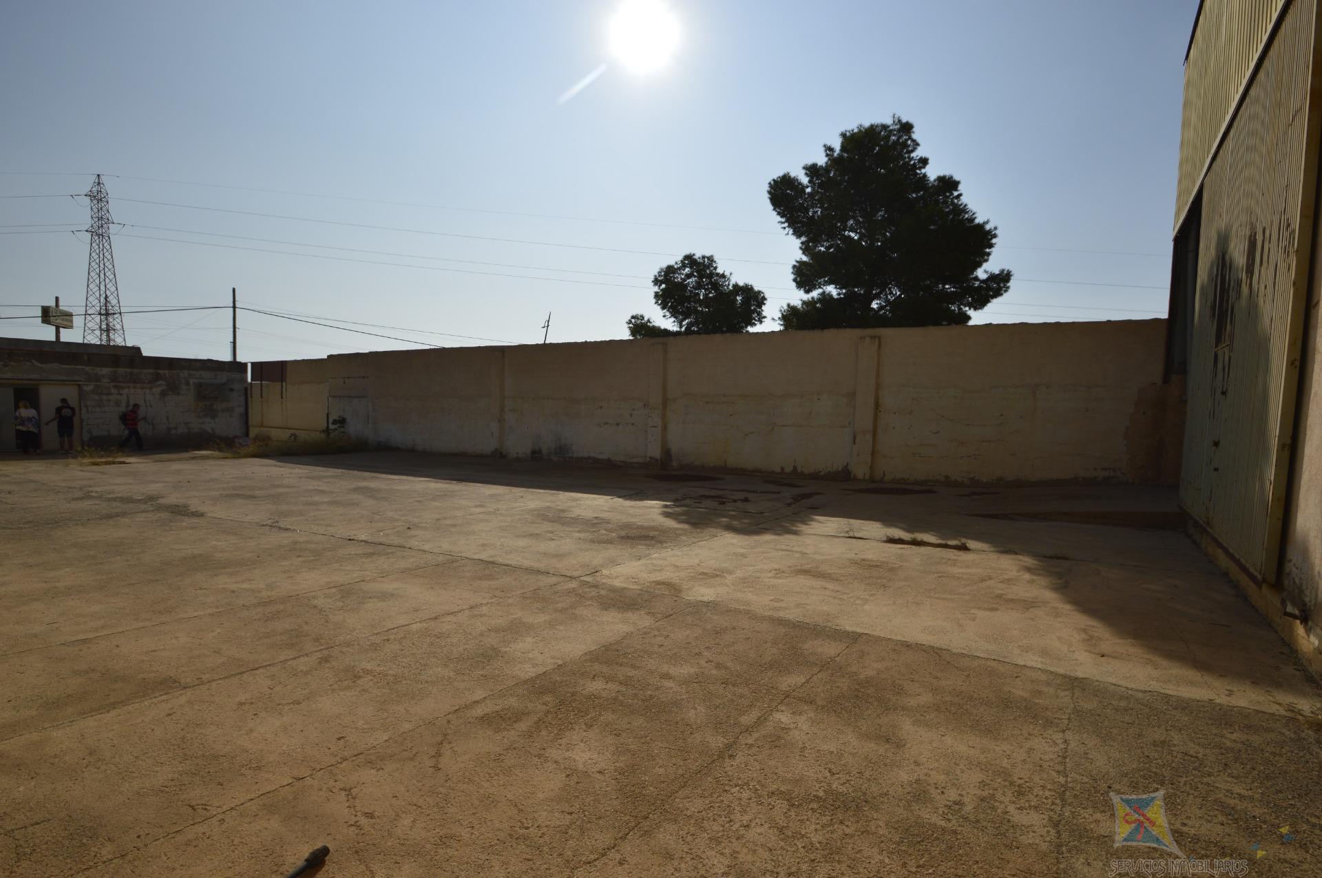 For sale of industrial plant/warehouse in La Mojonera