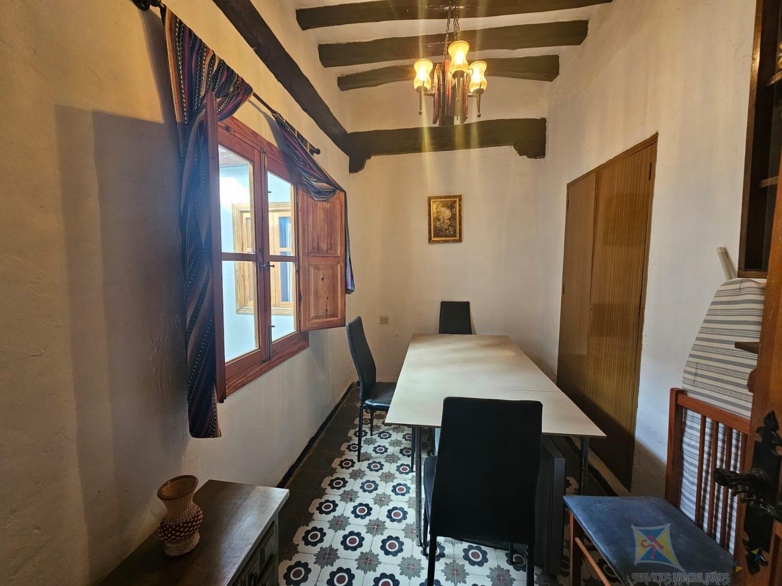 For sale of house in Láujar de Andarax