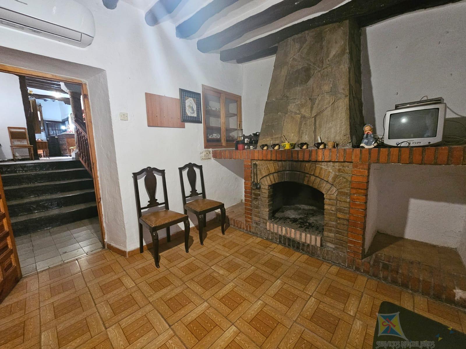 For sale of house in Láujar de Andarax