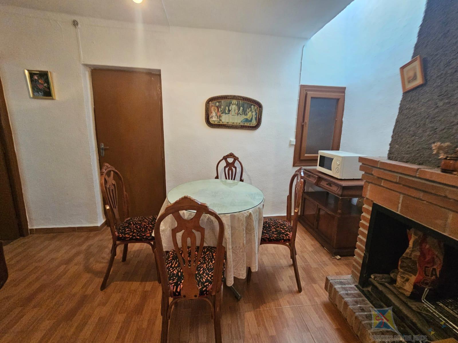 For sale of house in Láujar de Andarax