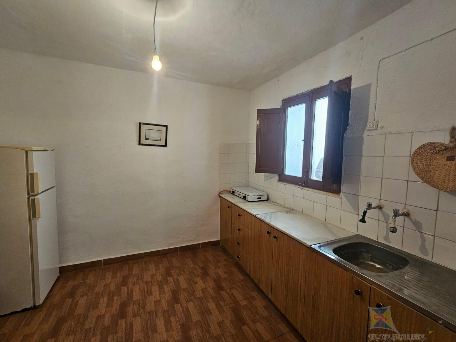 For sale of house in Láujar de Andarax