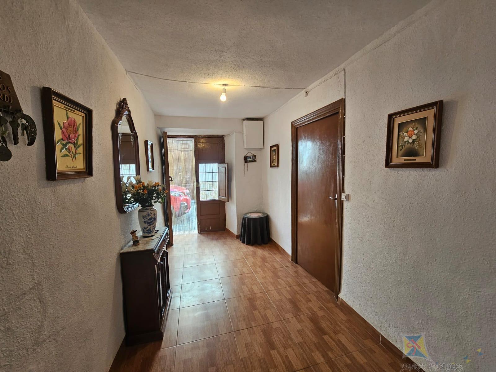 For sale of house in Láujar de Andarax