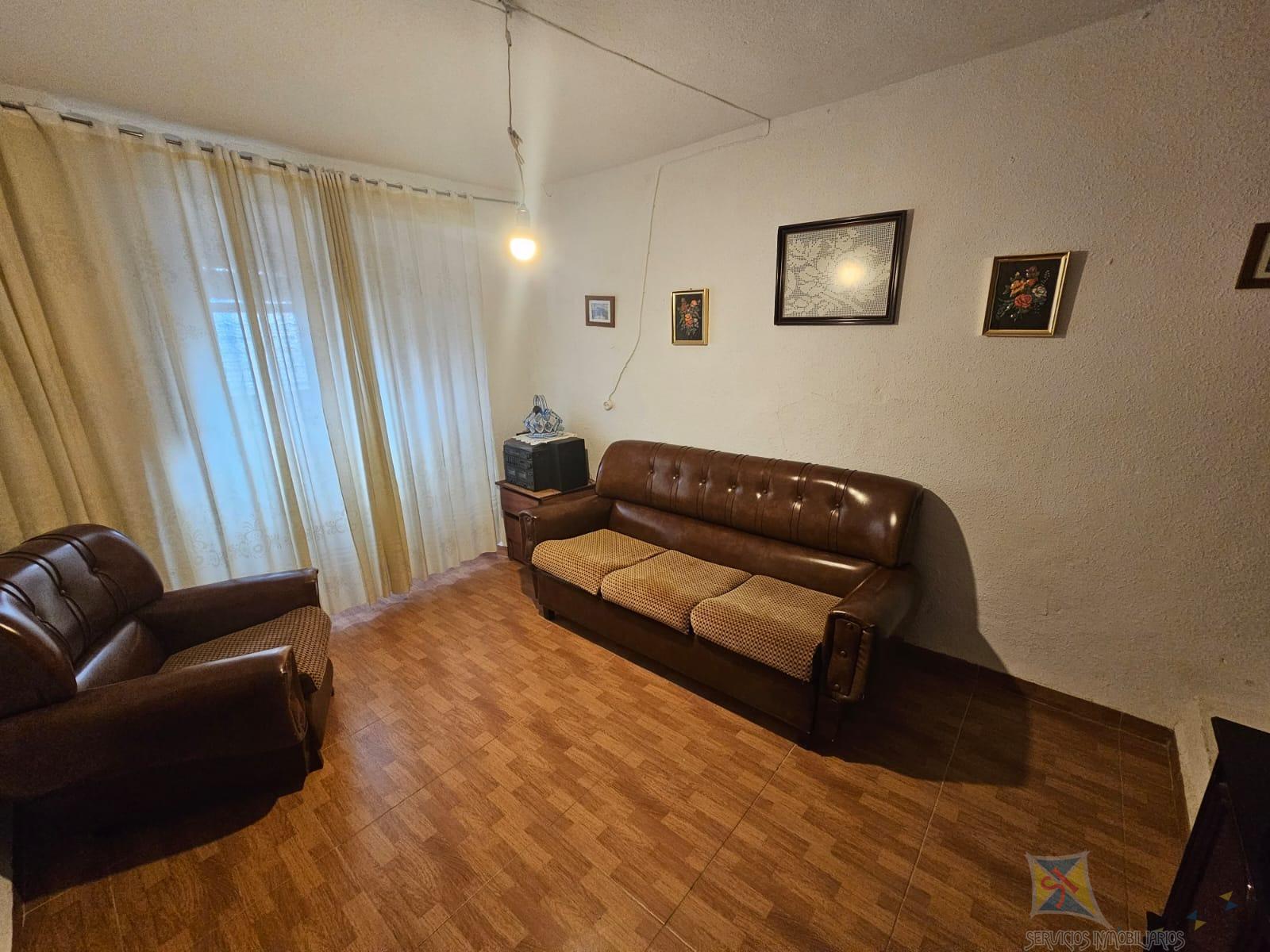 For sale of house in Láujar de Andarax