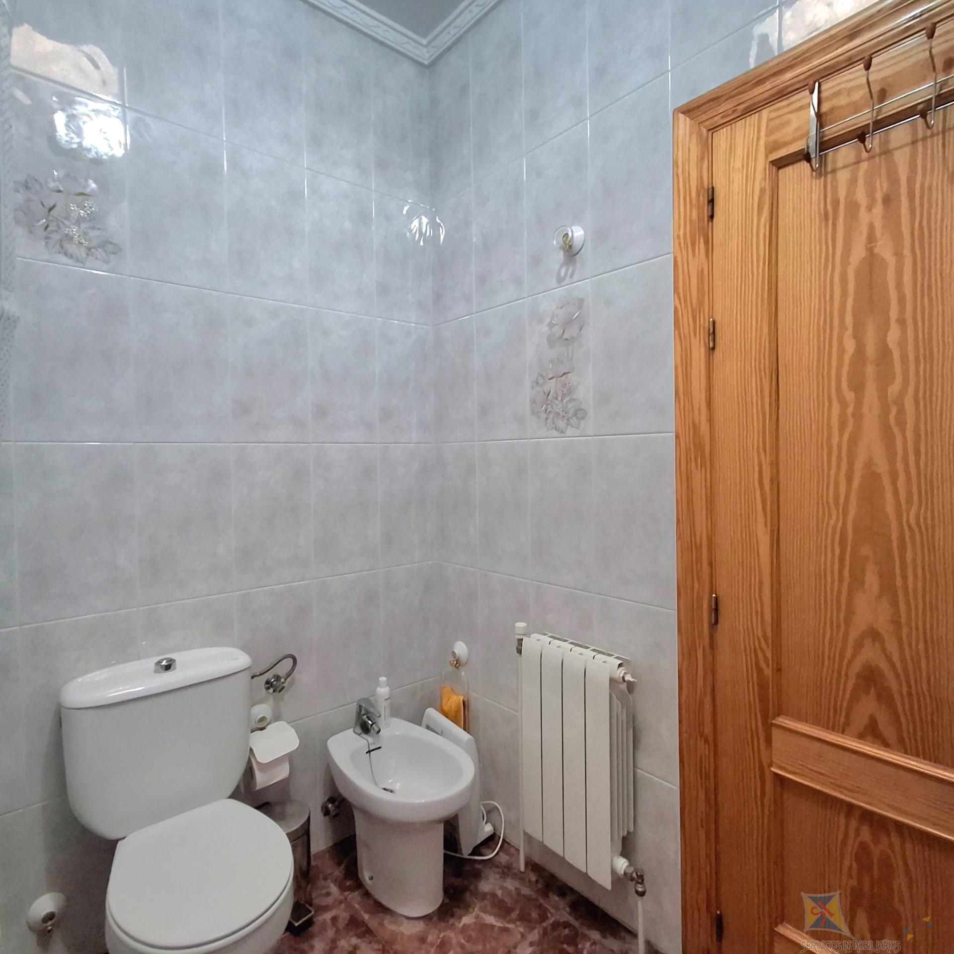 For sale of house in Láujar de Andarax