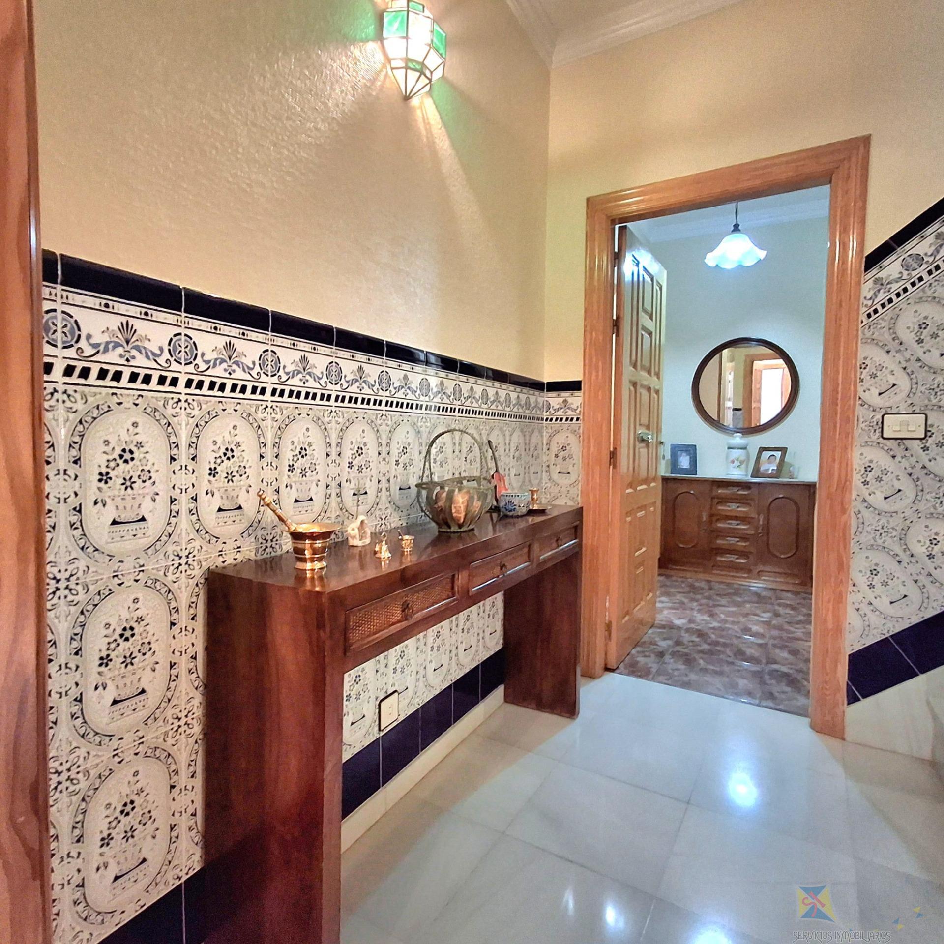 For sale of house in Láujar de Andarax