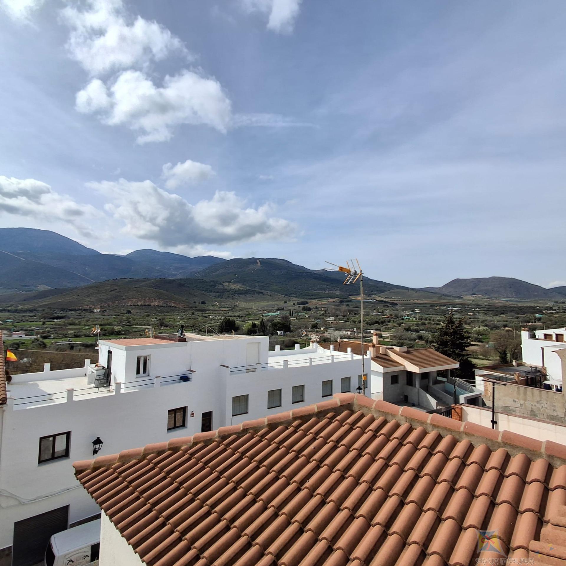 For sale of house in Láujar de Andarax