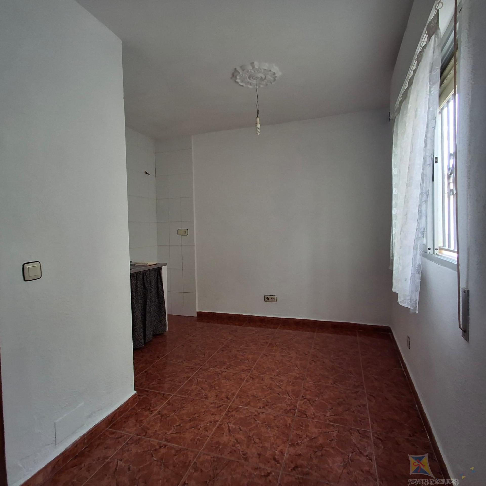 For sale of house in Láujar de Andarax
