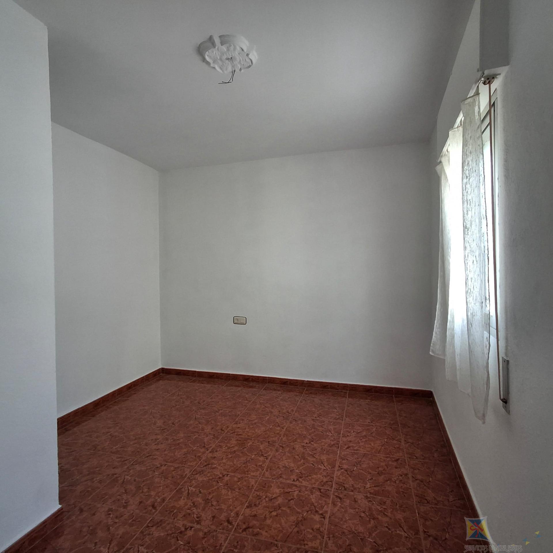 For sale of house in Láujar de Andarax