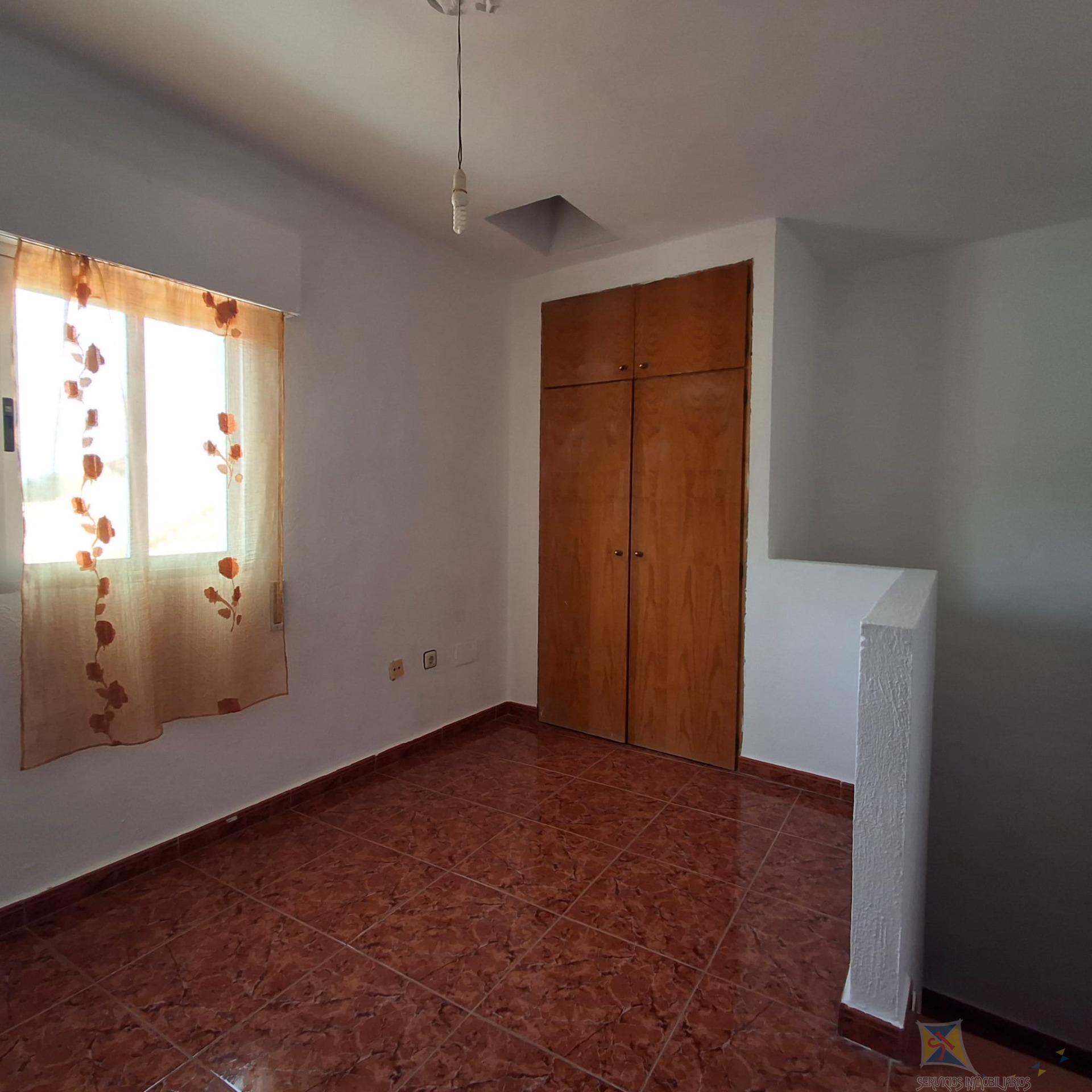 For sale of house in Láujar de Andarax