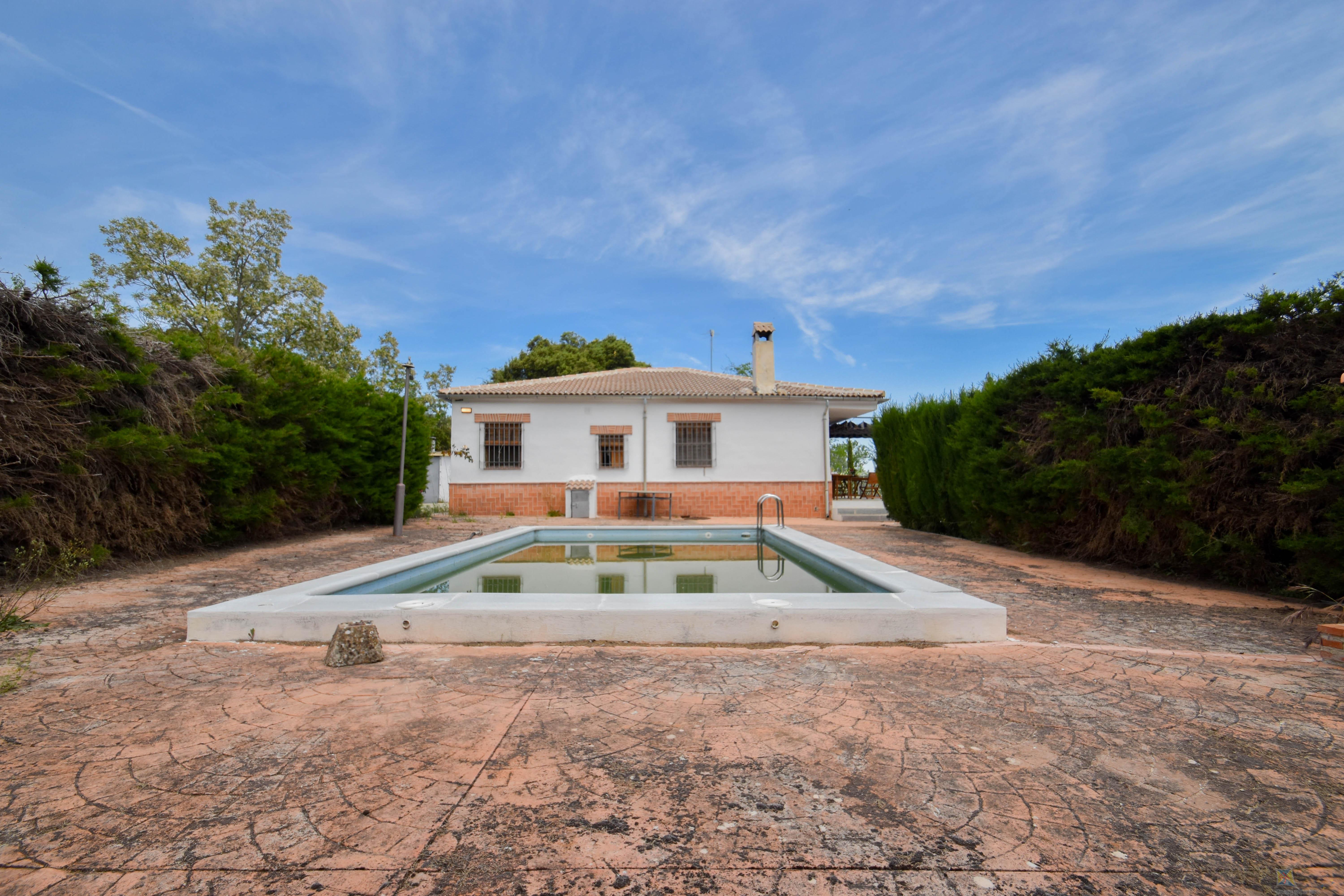 For sale of house in Jaén