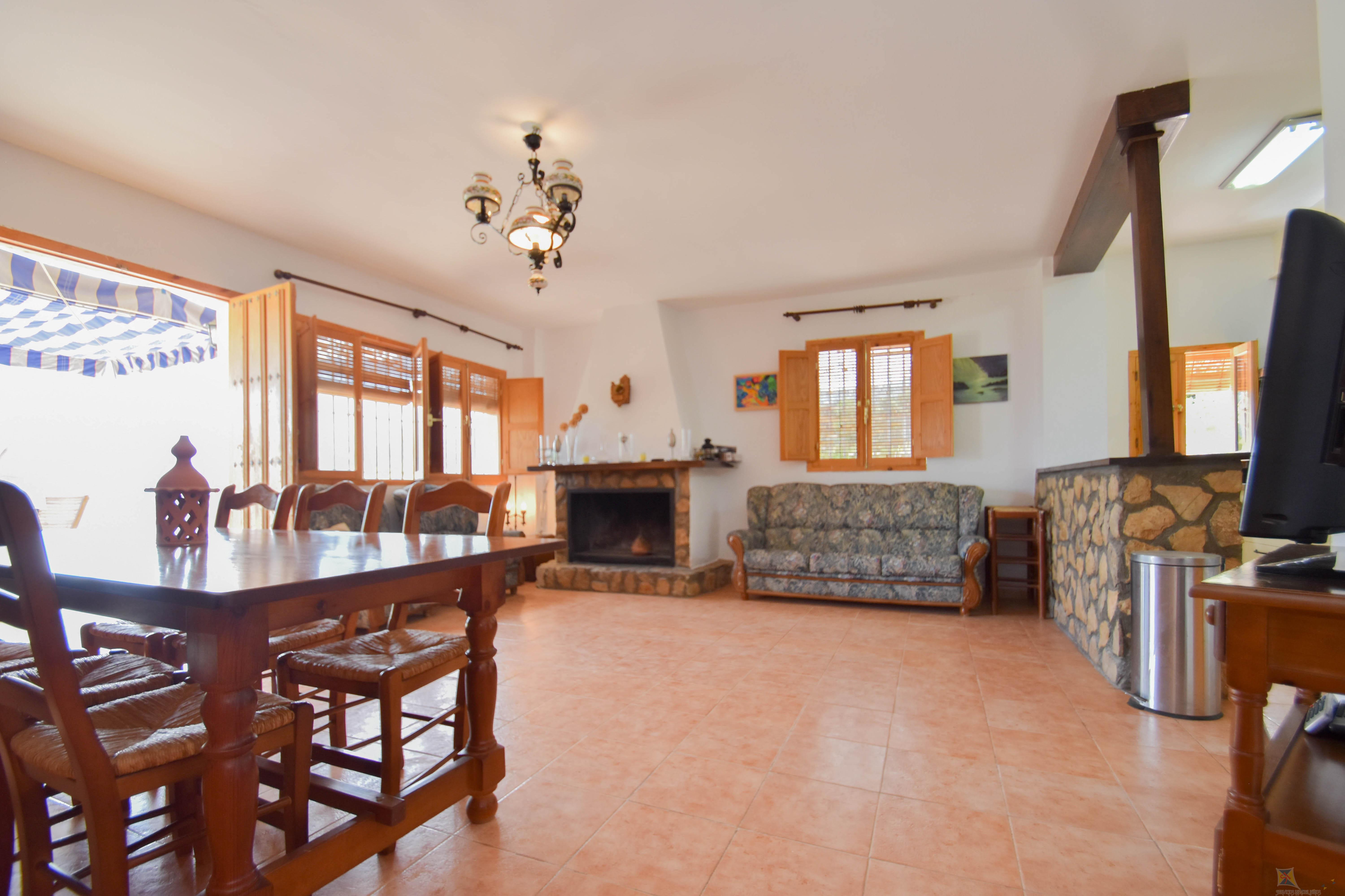 For sale of house in Jaén