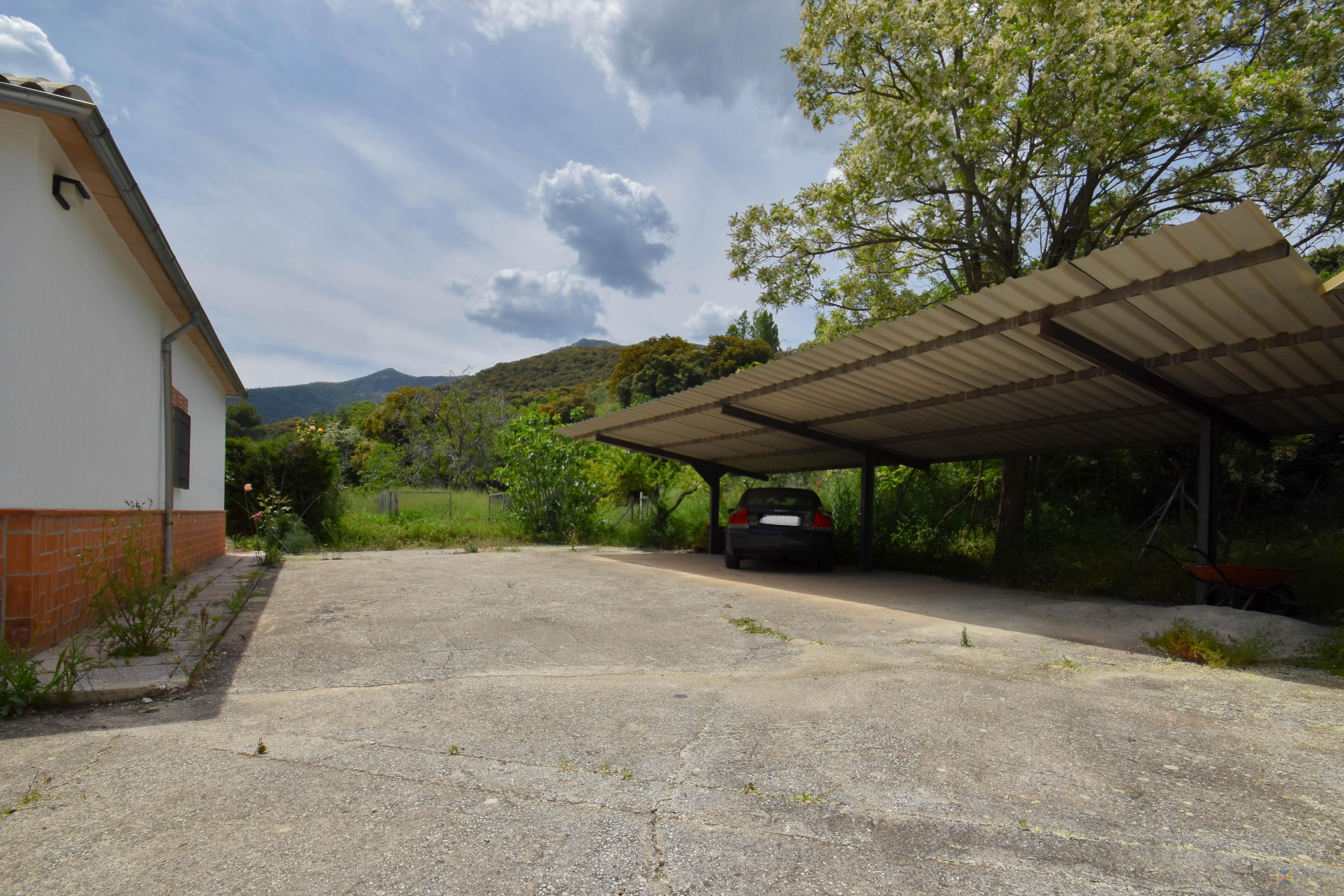 For sale of house in Jaén