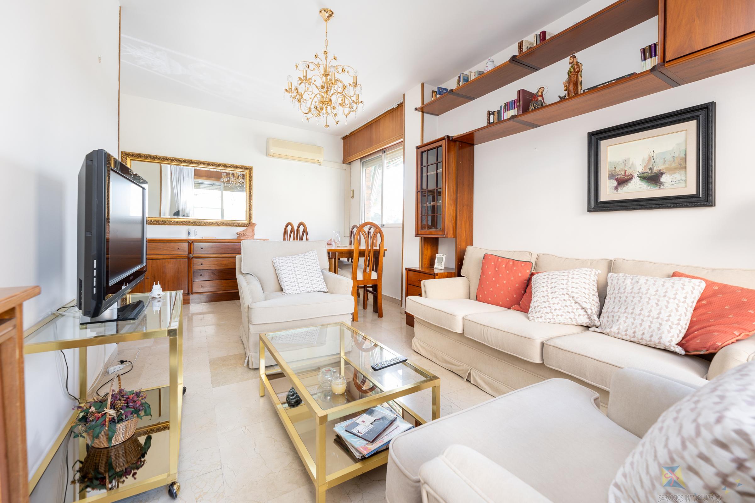 For sale of apartment in Granada